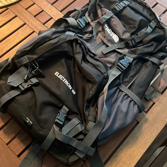 The North Face Electron 6 Backpack Gray 